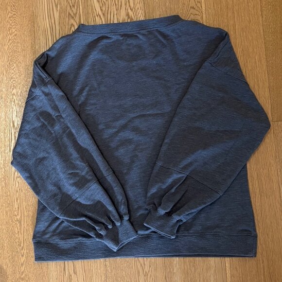 Amuse Society  Crewneck Sweater - Grey - Medium - Picture 2 of 4